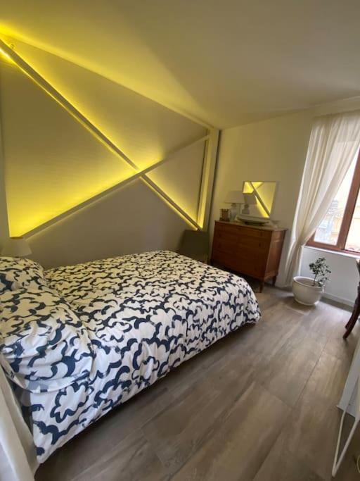 A Casa Mi Apartment Napoli Bagian luar foto