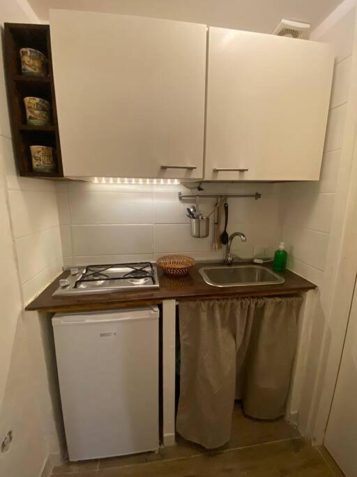 A Casa Mi Apartment Napoli Bagian luar foto
